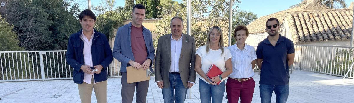 Concluyen las obras de la plaza del Mentidero