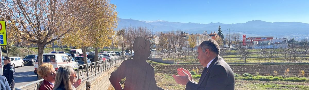 Huétor Vega dedica un mirador a la memoria del exalcalde Mariano Molina del Paso